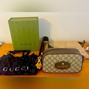 NEO VINTAGE GG SUPREME MESSENGER BAG